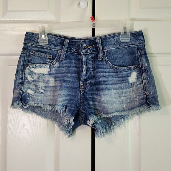Abercrombie & Fitch Pants - Abercrombie & Fitch Women's  Medium Wash Whiskered Distressed Shorts Size 26